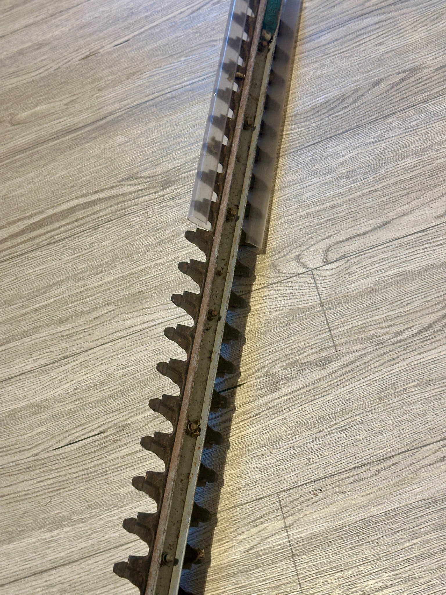 Elektrisk Häcksax nästan 1 meter: Gardena EasyCut 500/55 (500W) Lång & kraftfull