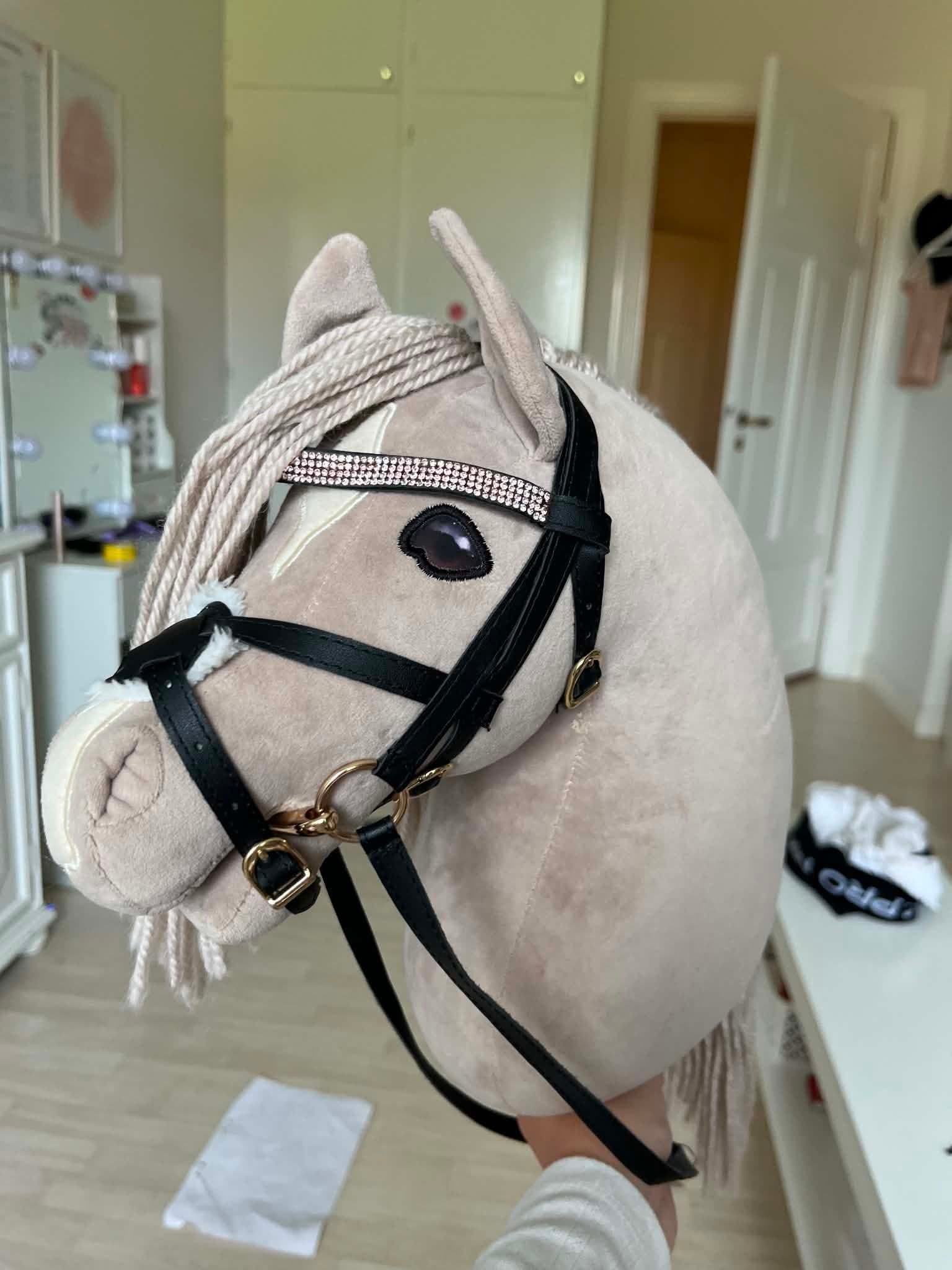 Käpphäst Cheval Roi med tillbehör