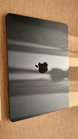 MacBook Air 13 tum ( M3, 2024 )