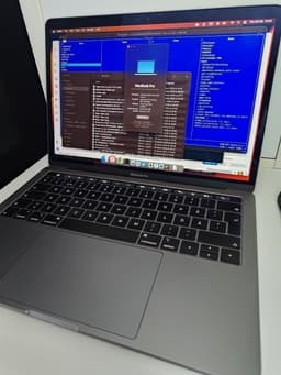 MacBook Pro 13-tums, 2019, Quad-Core Intel Core i7, 16 GB RAM, 512GB HDD