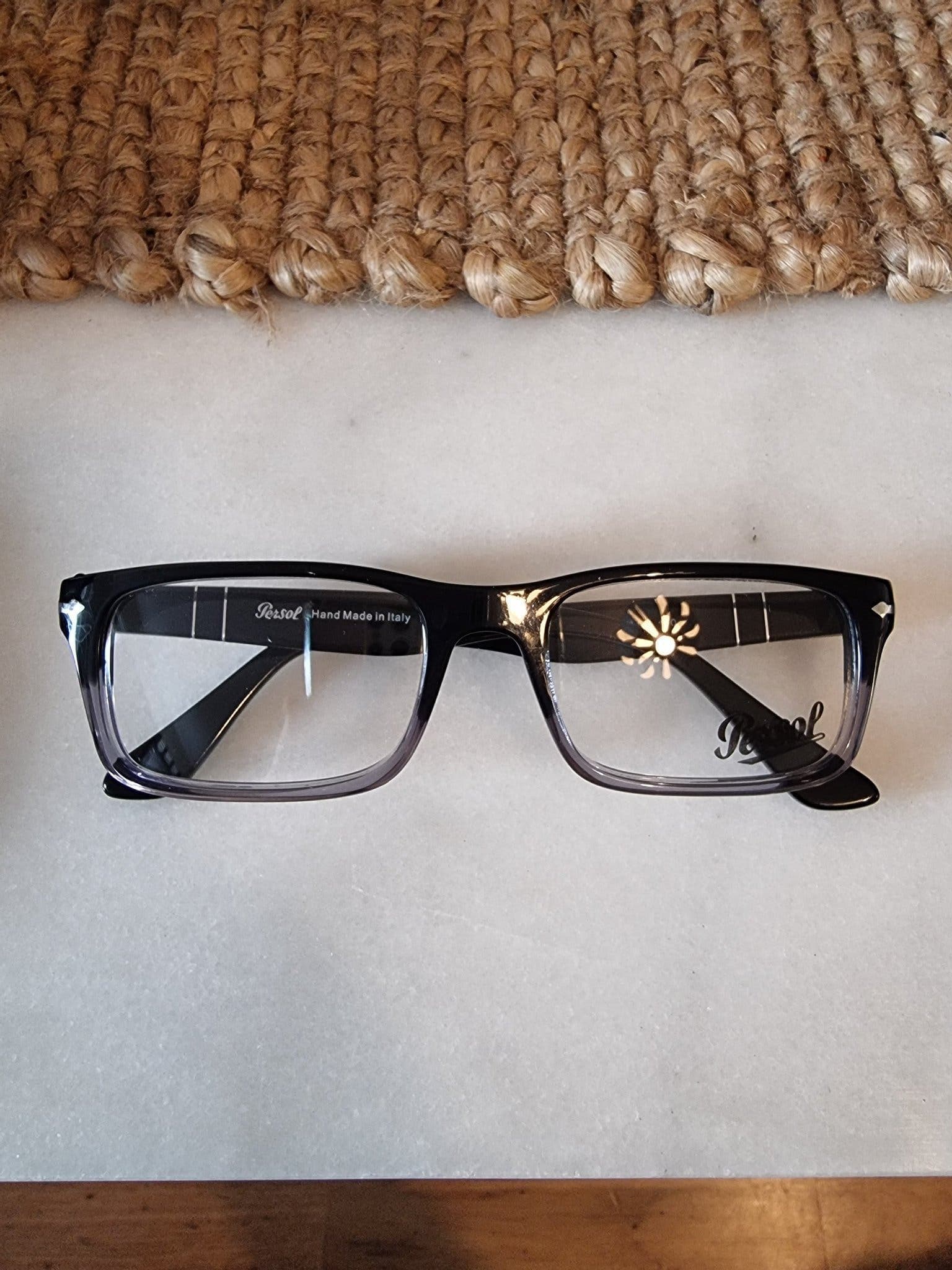 Nya Persol glasögonbågar 3050-V 966 53 18 140