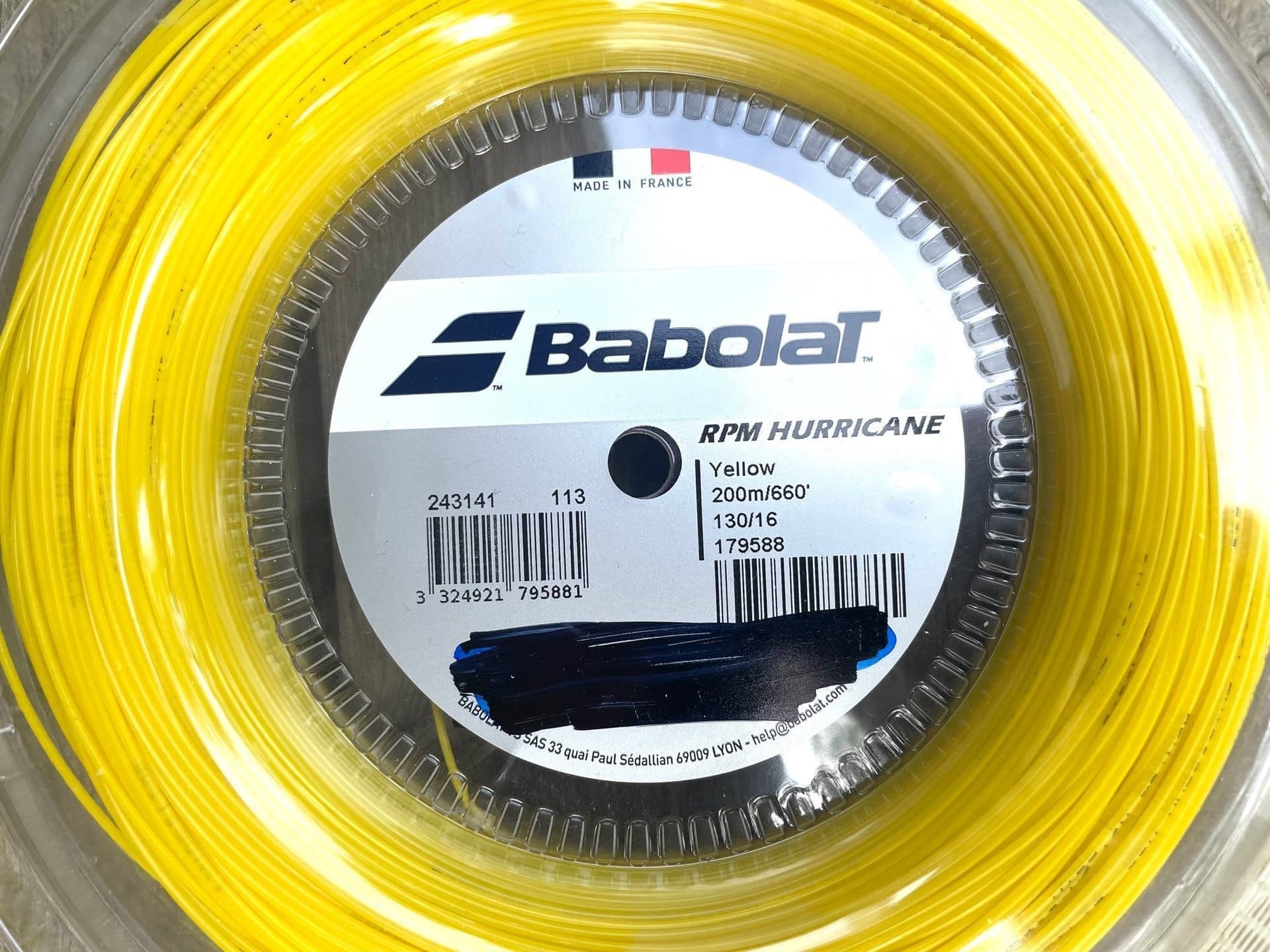 Babolat RPM Hurricane 1.30 200m en rack dragen med