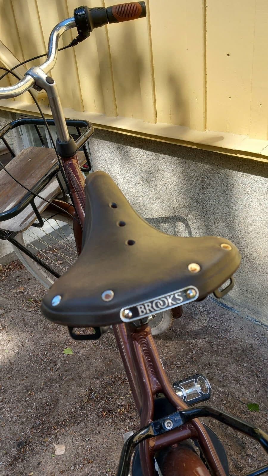 ENDAST AVHÄMTNING, Crescent herrcykel 28" (+kvitto) Brooks B17 & framlastare