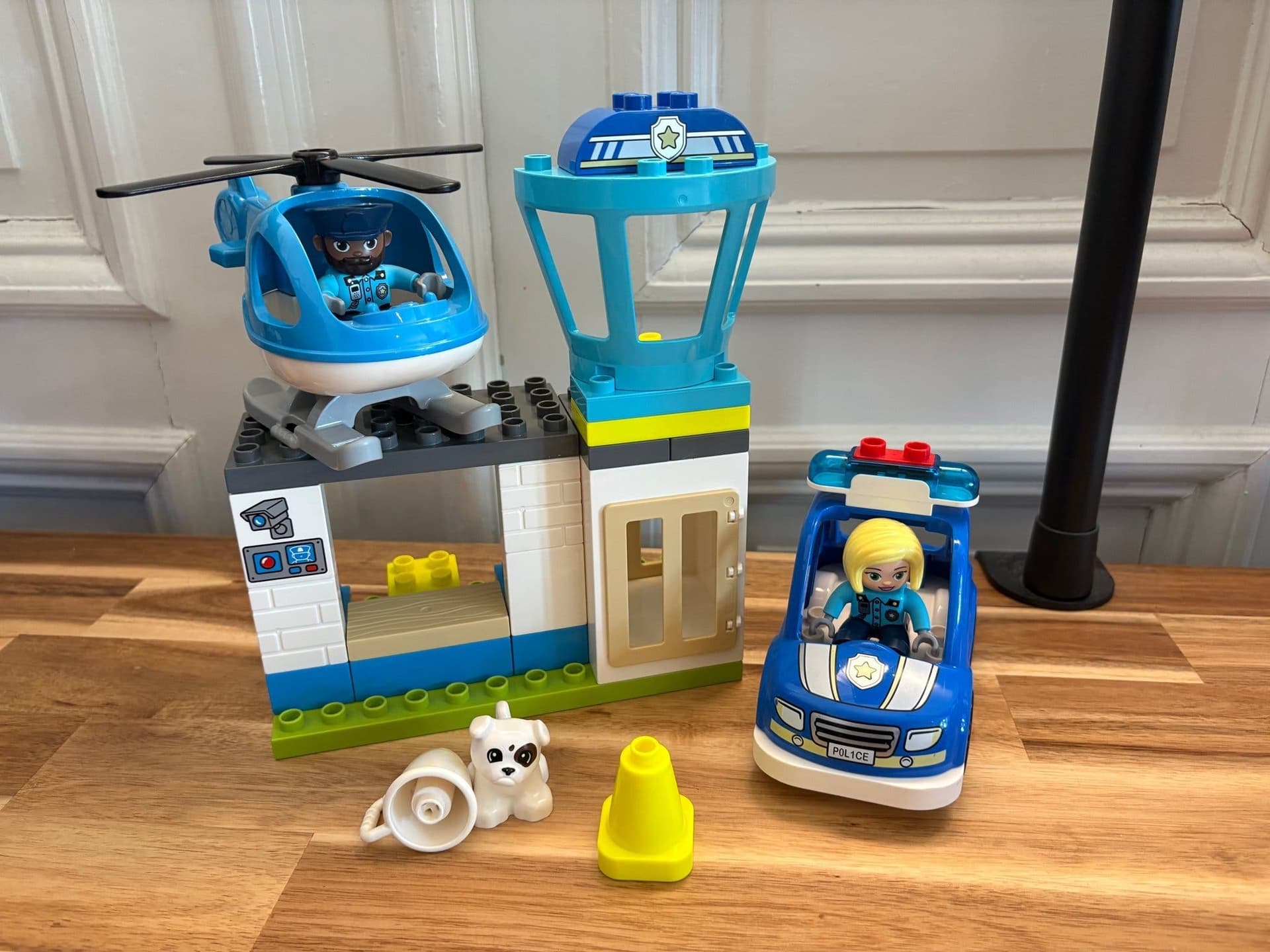 Lego Duplo Polisstation & helikopter 10959