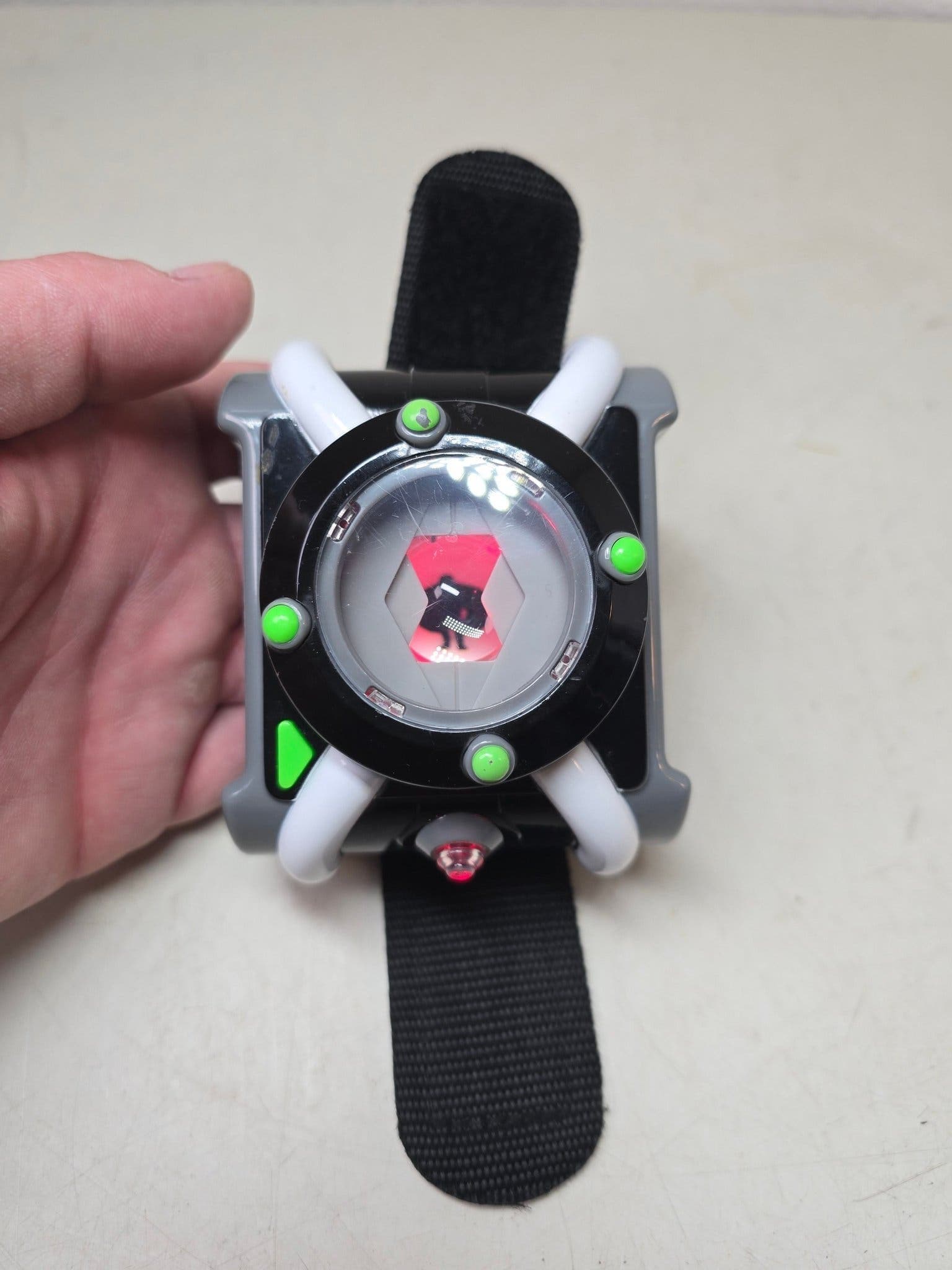 Ben 10 Omnitrix leksaksklocka ORGINAL
