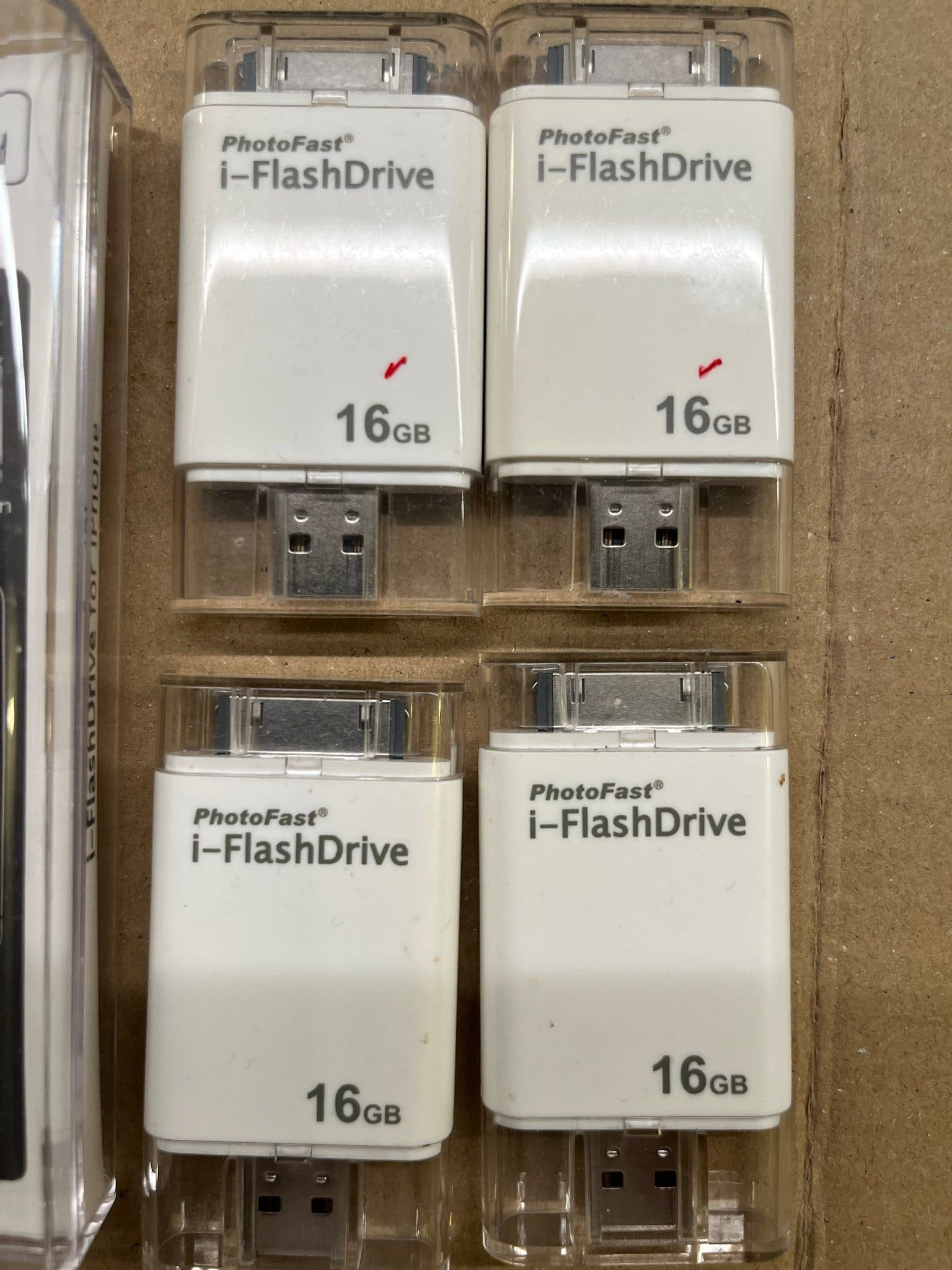 6 st 16GB USB minnen PhotoFast i-FlashDrive 16GB för iPod, iPhone, iPad