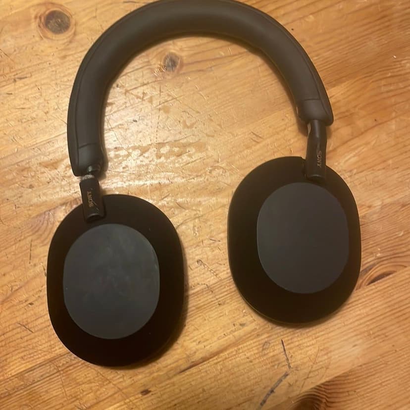 Sony WH-1000XM5