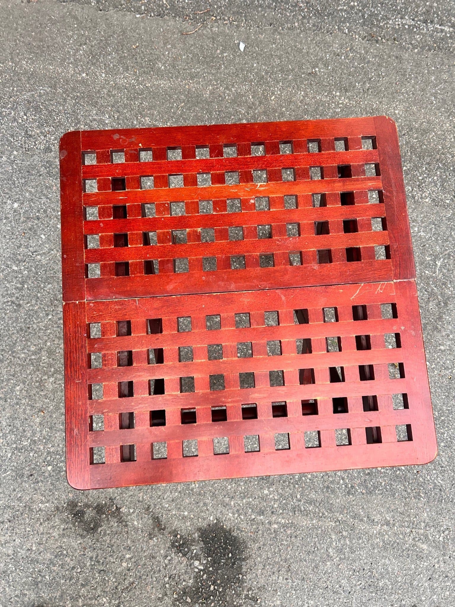 DÄCKBORD, vikbar, 1900-tal. Bord, ihopfällbart