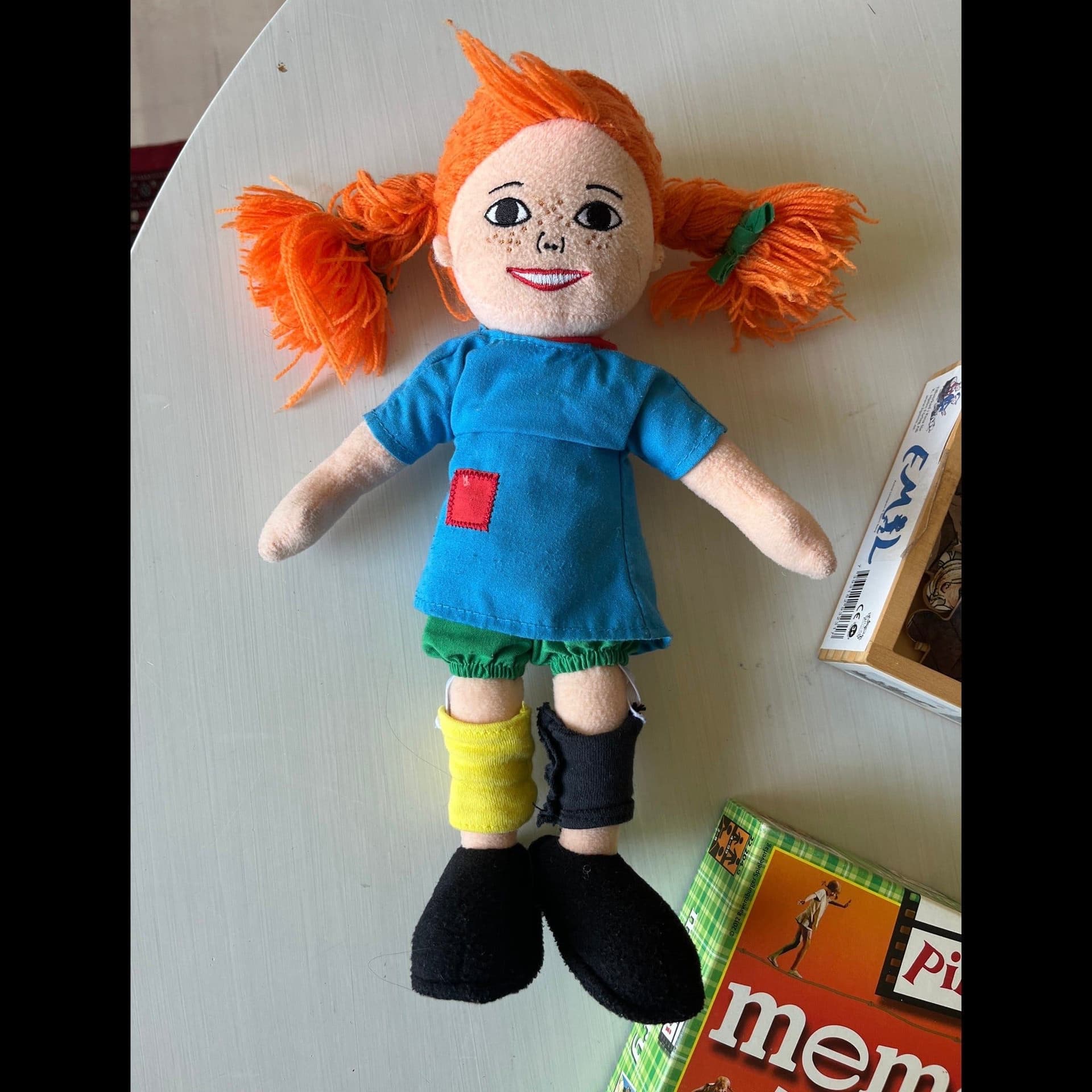 Pippi Långstrump docka, memoryspel och Emil i Lönneberga träpussel