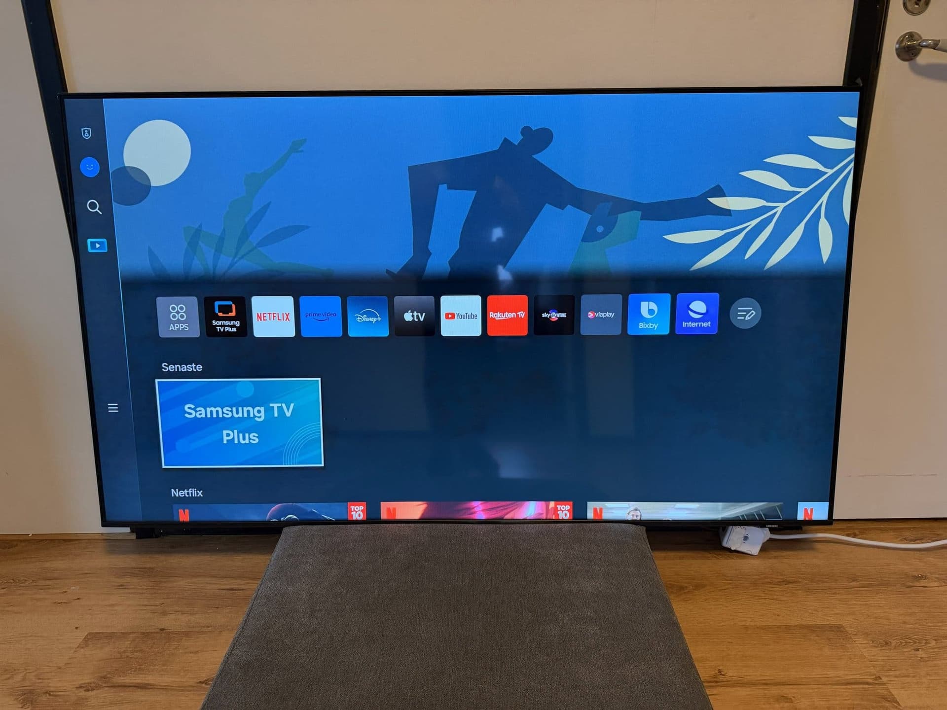 Samsung 65" 4K UHD Smart TV (TU65CU8075U)