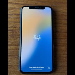 iPhone 11 Pro 64 GB – Midnattsgrön – Mycket fint skick | Tillbehör