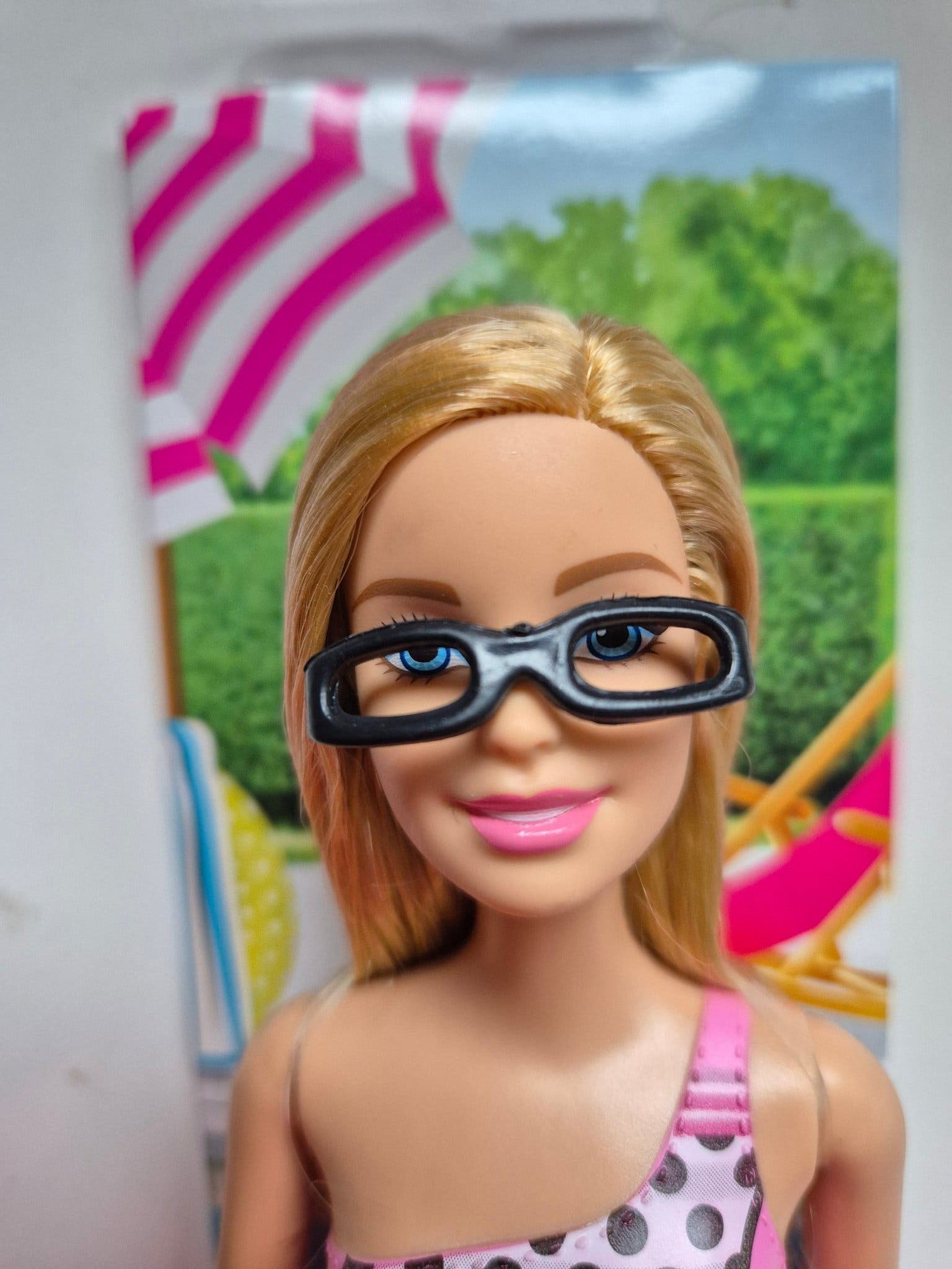 Barbiedocka Barbie GLASÖGON Waterplay - kan lekas med i vatten ! ** PÅSK