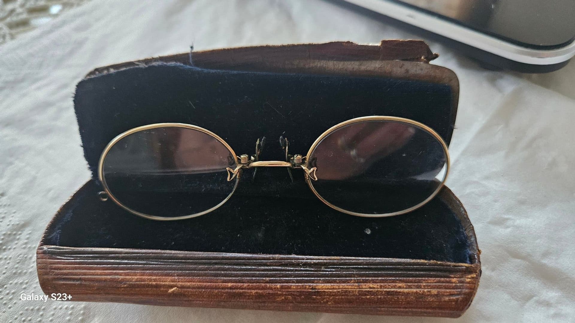 Antika Pensé/ glasögon 18K.med Etui