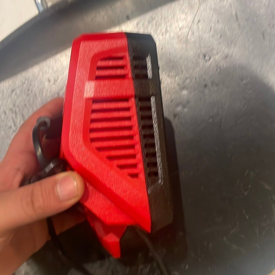 Milwaukee M12-18FC Laddare