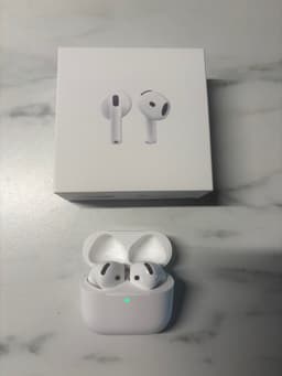 Apple AirPods 4