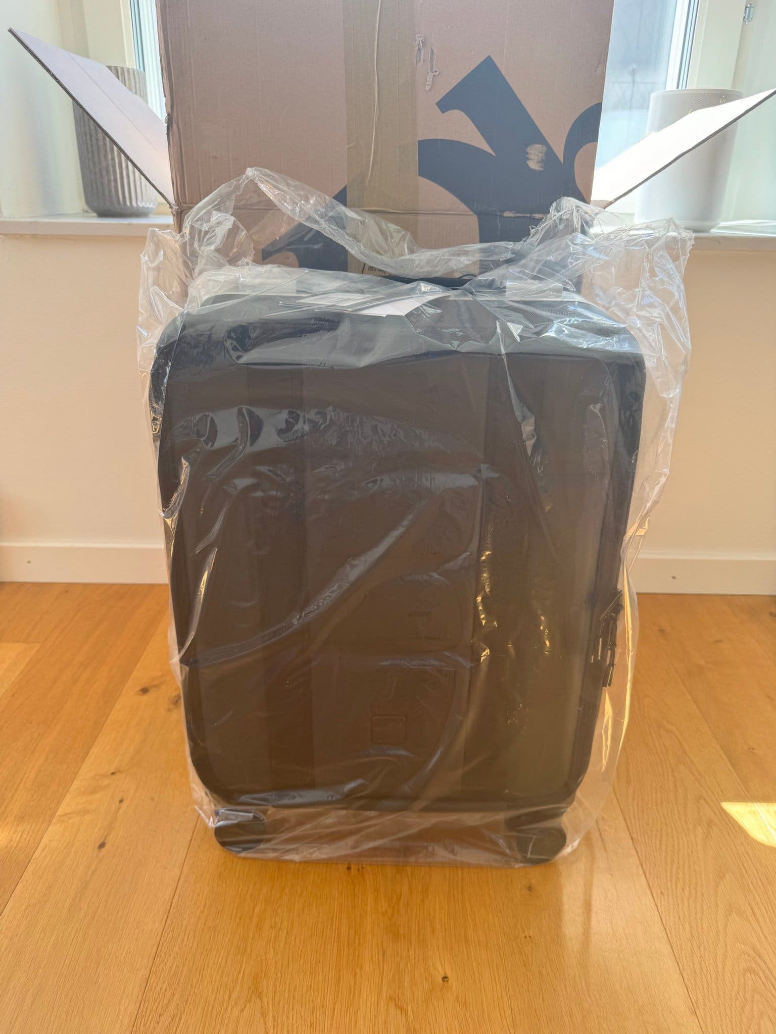 Db The Ramverk Pro Front-Access Carry-On (Kabinväska)