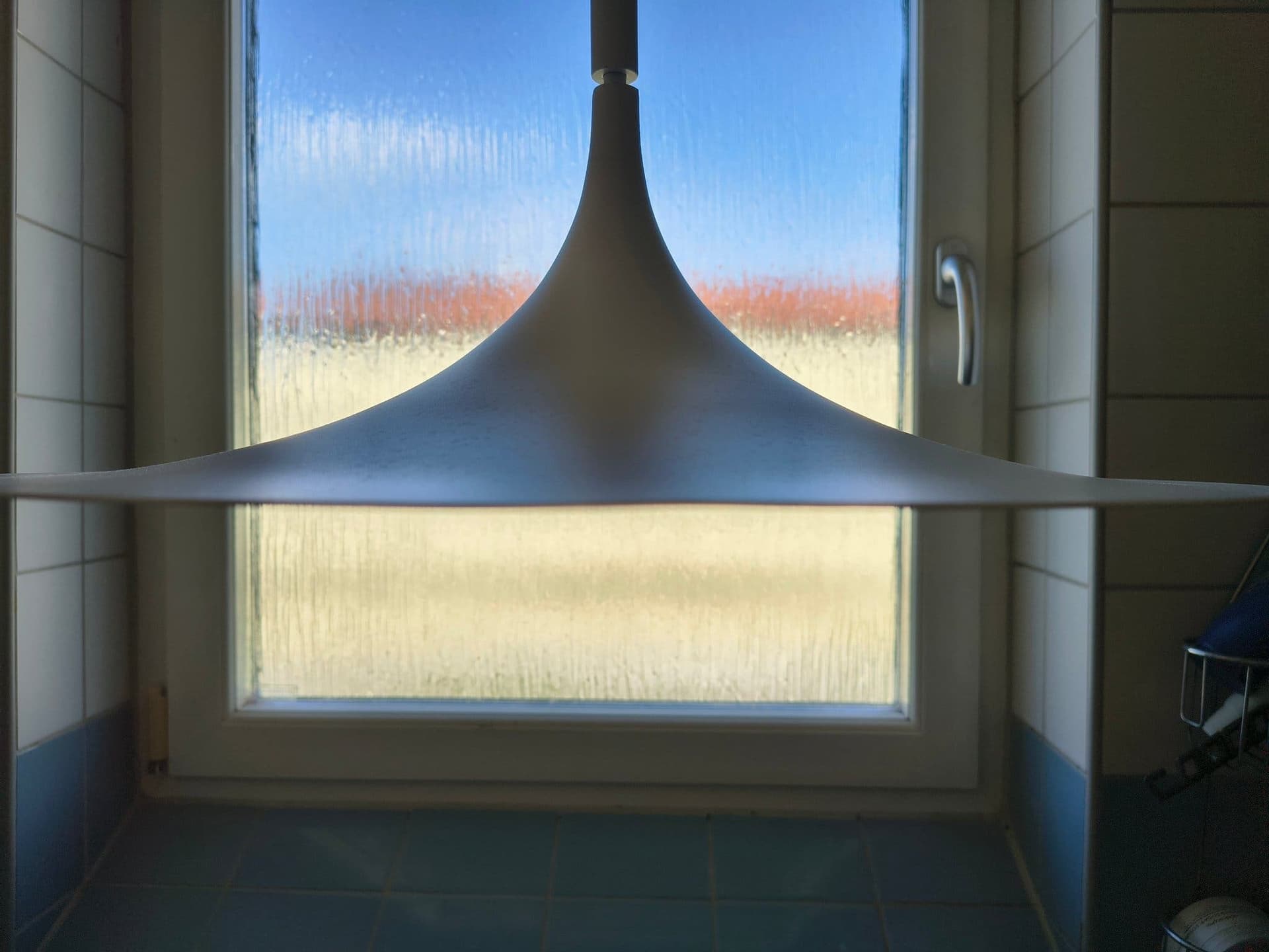 BELID LIGHTING TRUE design semi pendellampa i vit