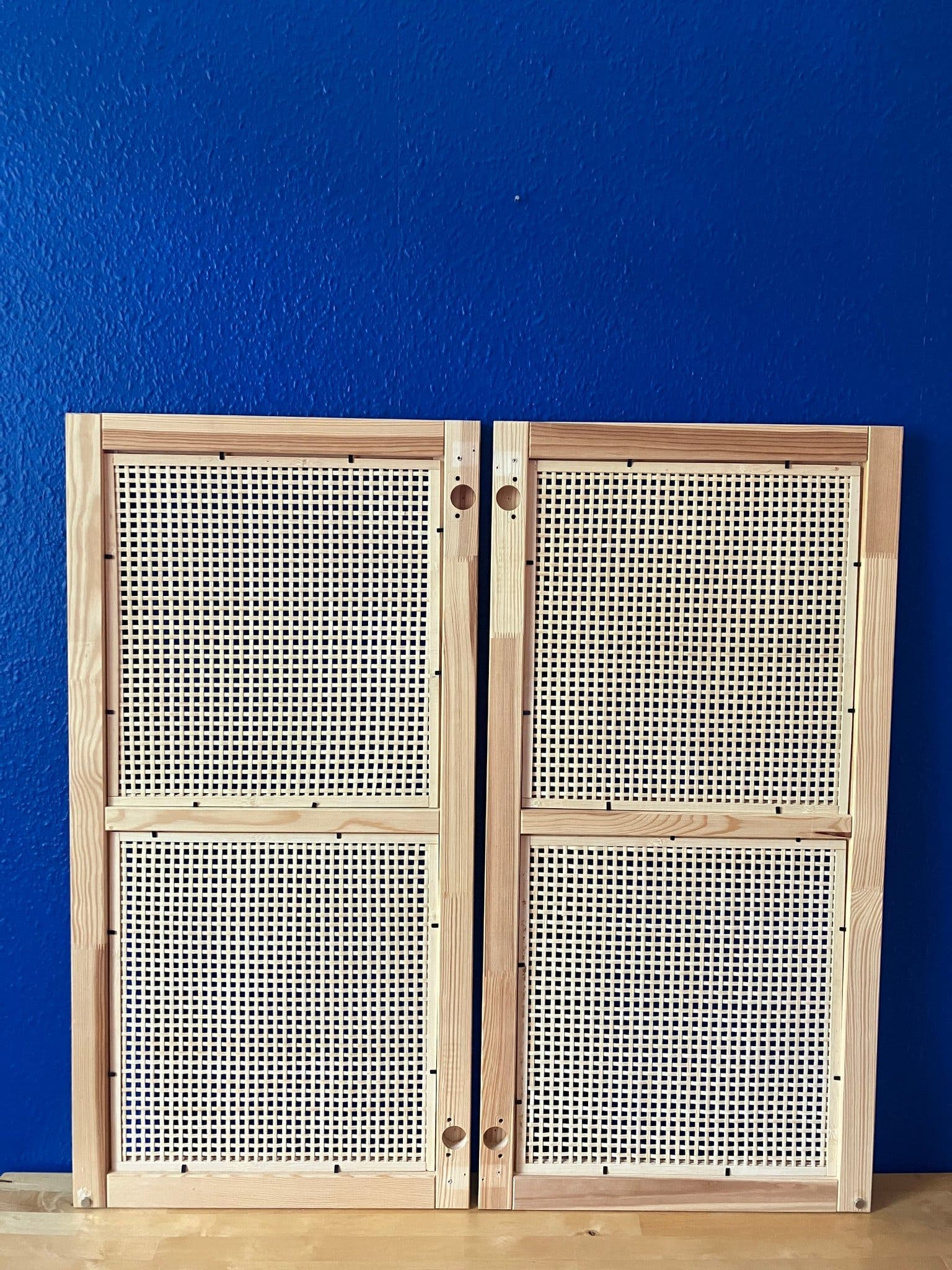 2st IKEA IVAR skåpsdörrar i rotting