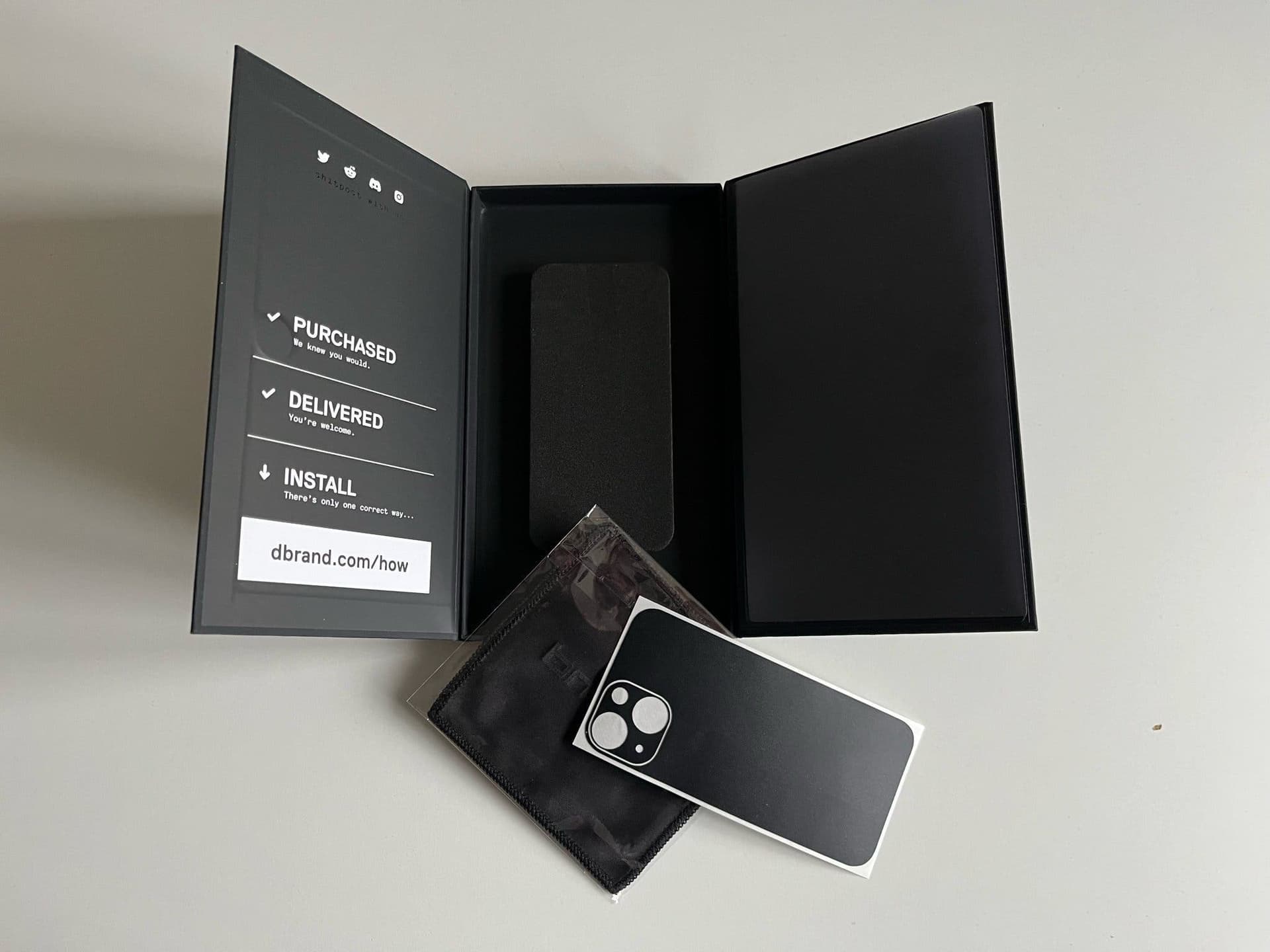 Dbrand box, duk & klister