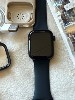 Apple Watch Series 7 GPS+Cellular med mycket tillbehör