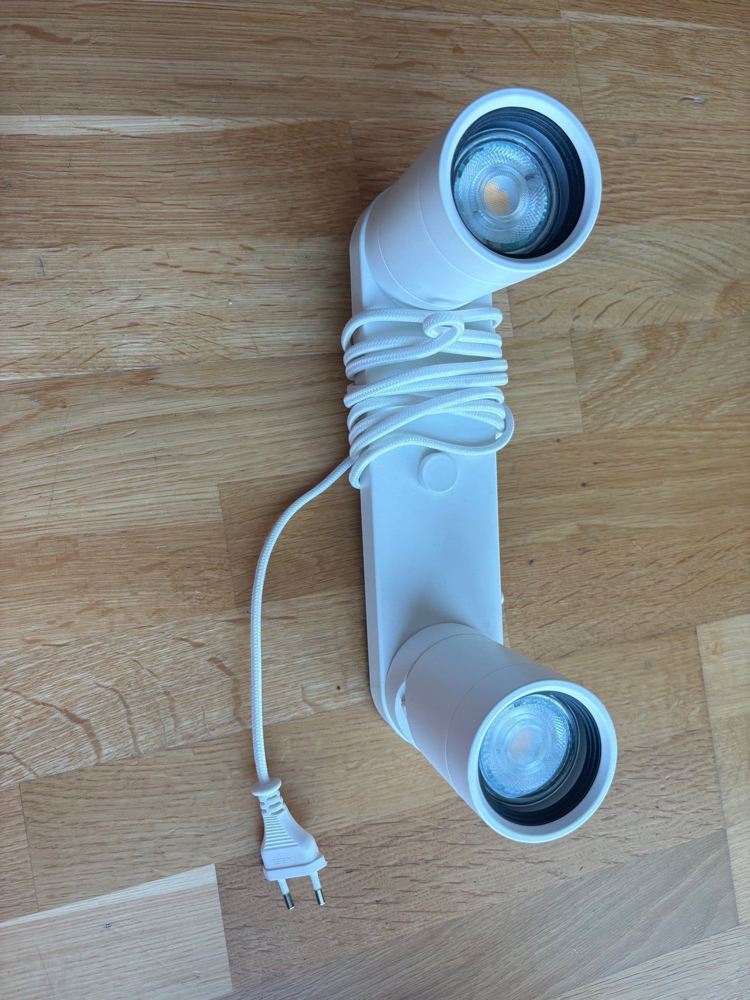 Spotlight med 2 lampor
