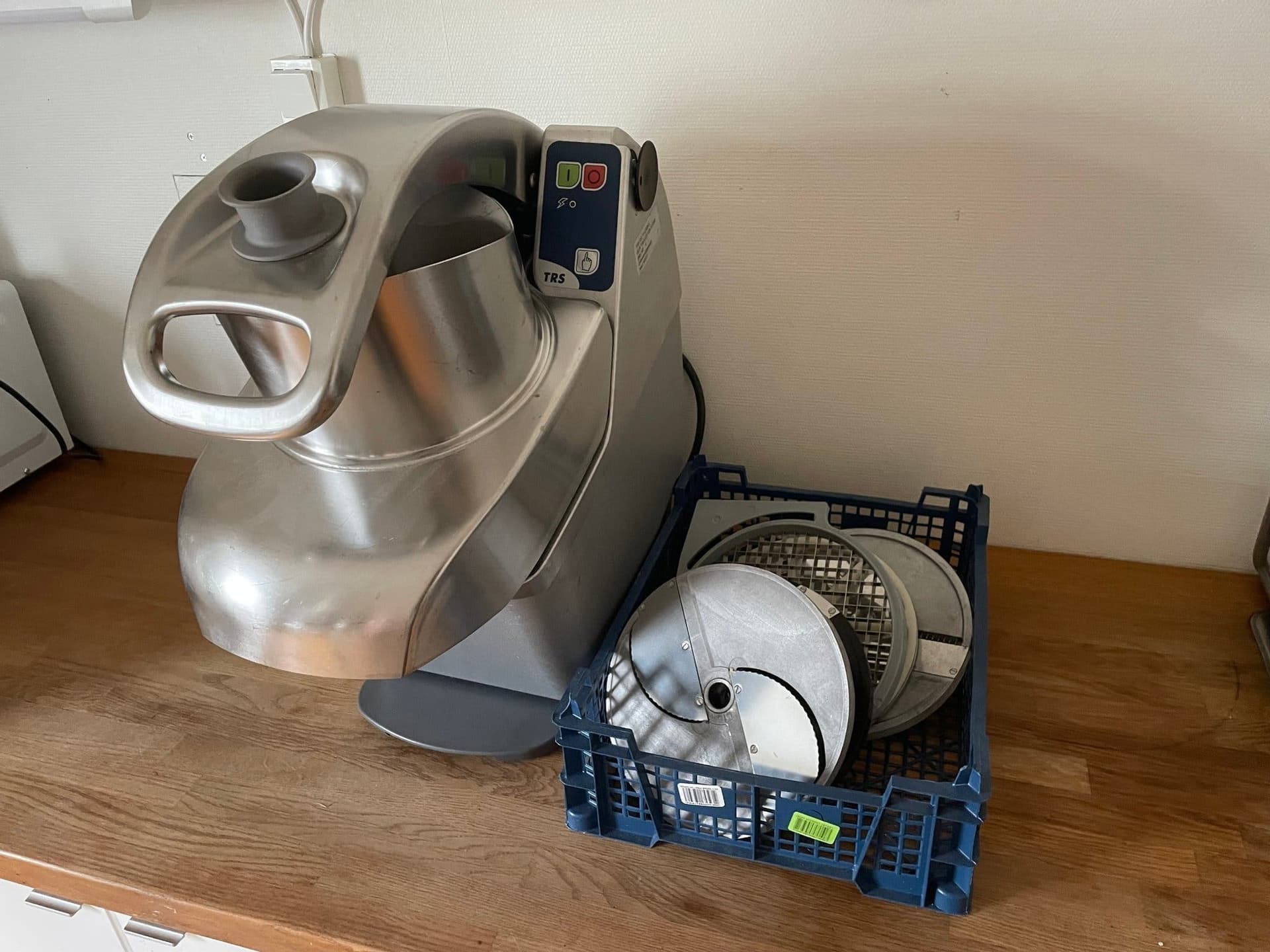 Electrolux TRS2S/1 Grönsaksskärare med skärskivor. Rostfri.
