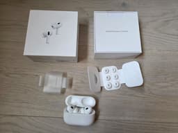 Apple AirPods Pro (2:a generationen) nyskick