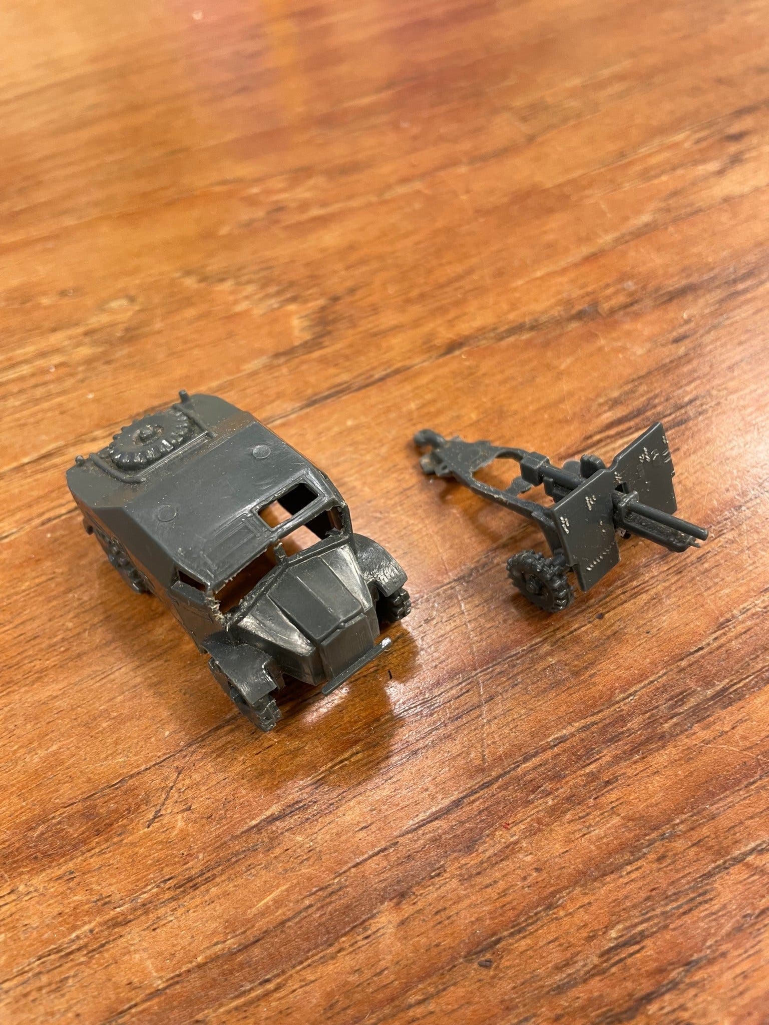 Airfix H0/00 (1/76) - Field Gun and Tractor - Ready Made 1960/70-tal