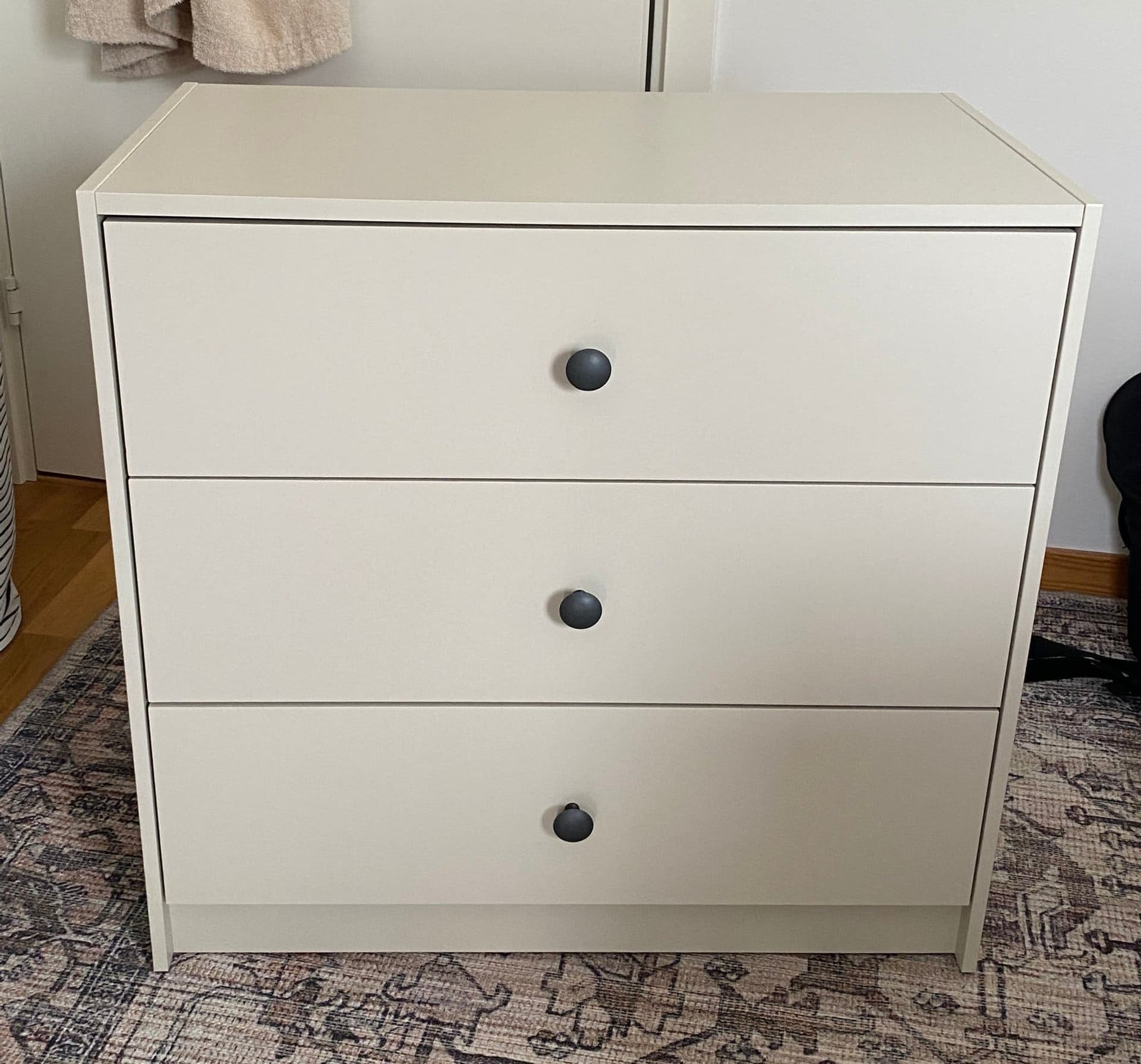 Gursken Byrå med 3 lådor (2st)