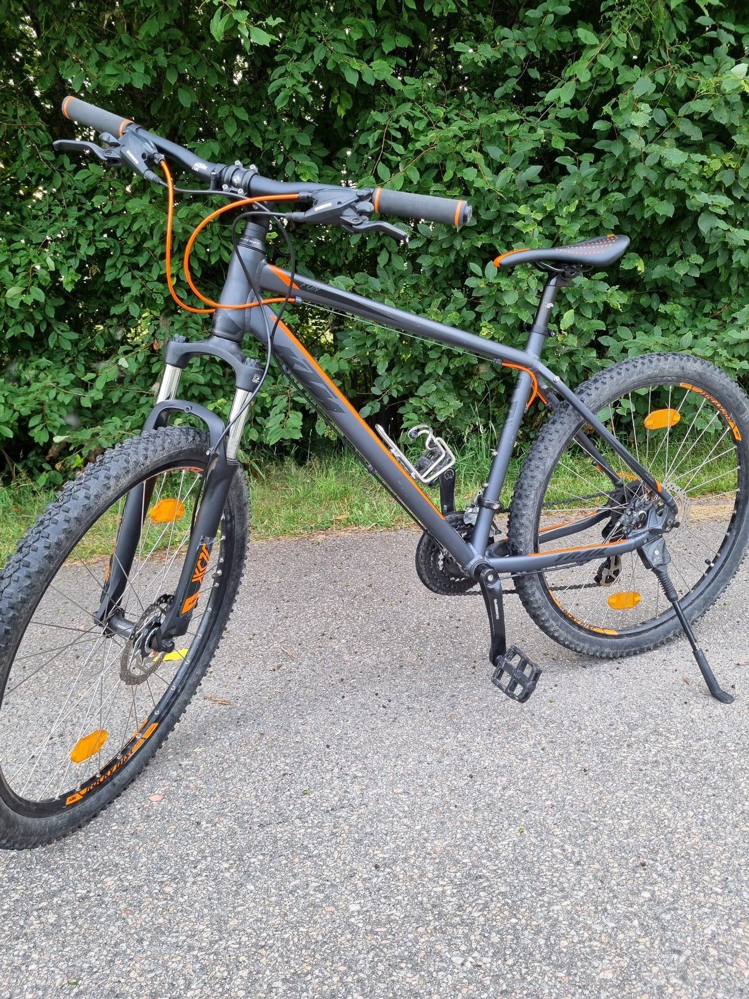 KTM Cykel, 27.5 tum, 19 tum ram