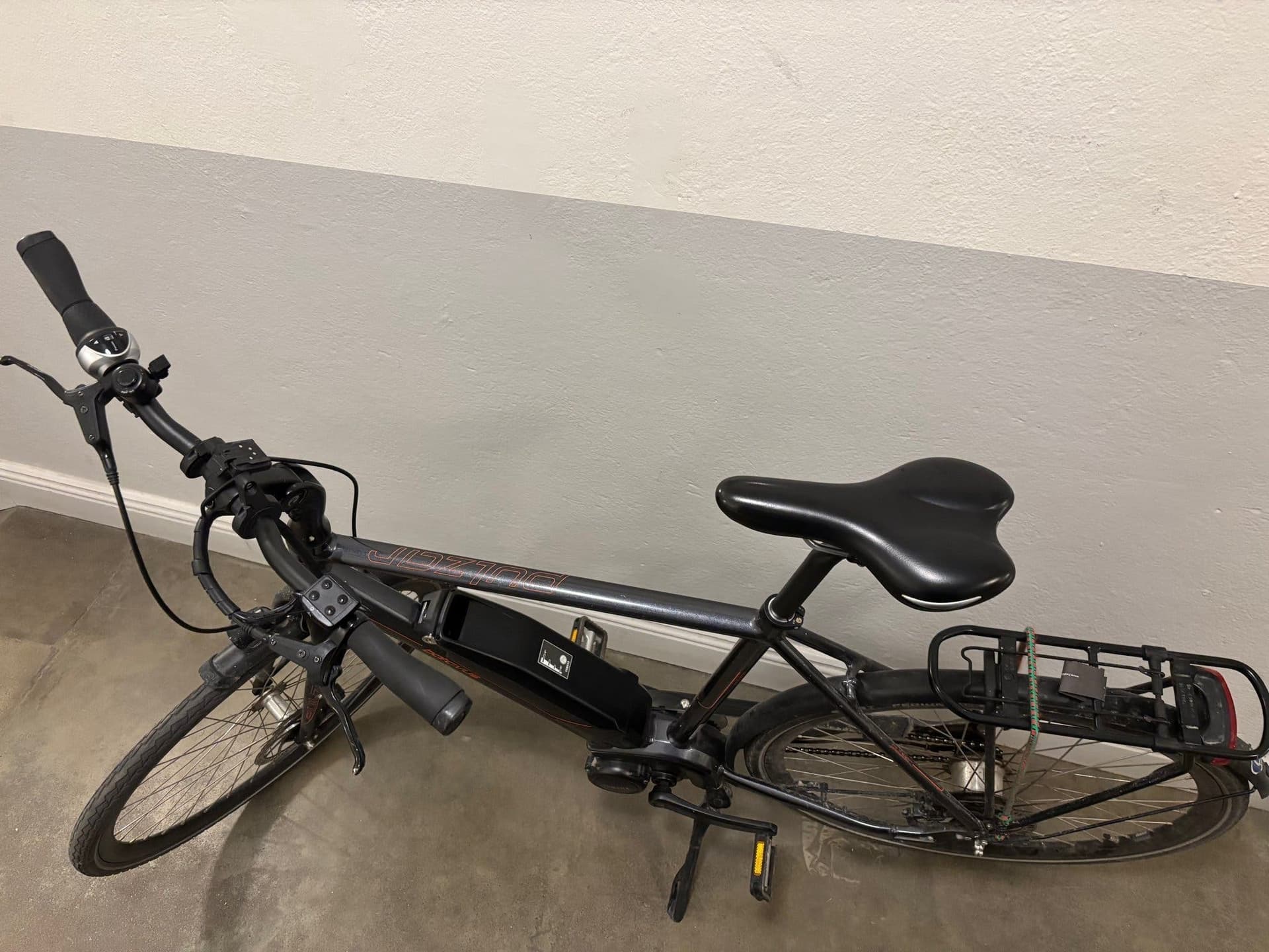 Elcykel, svart
