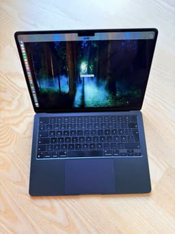 Apple MacBook Air M3, 512 GB, with 8-core CPU and 10-core GPU, Midnight
