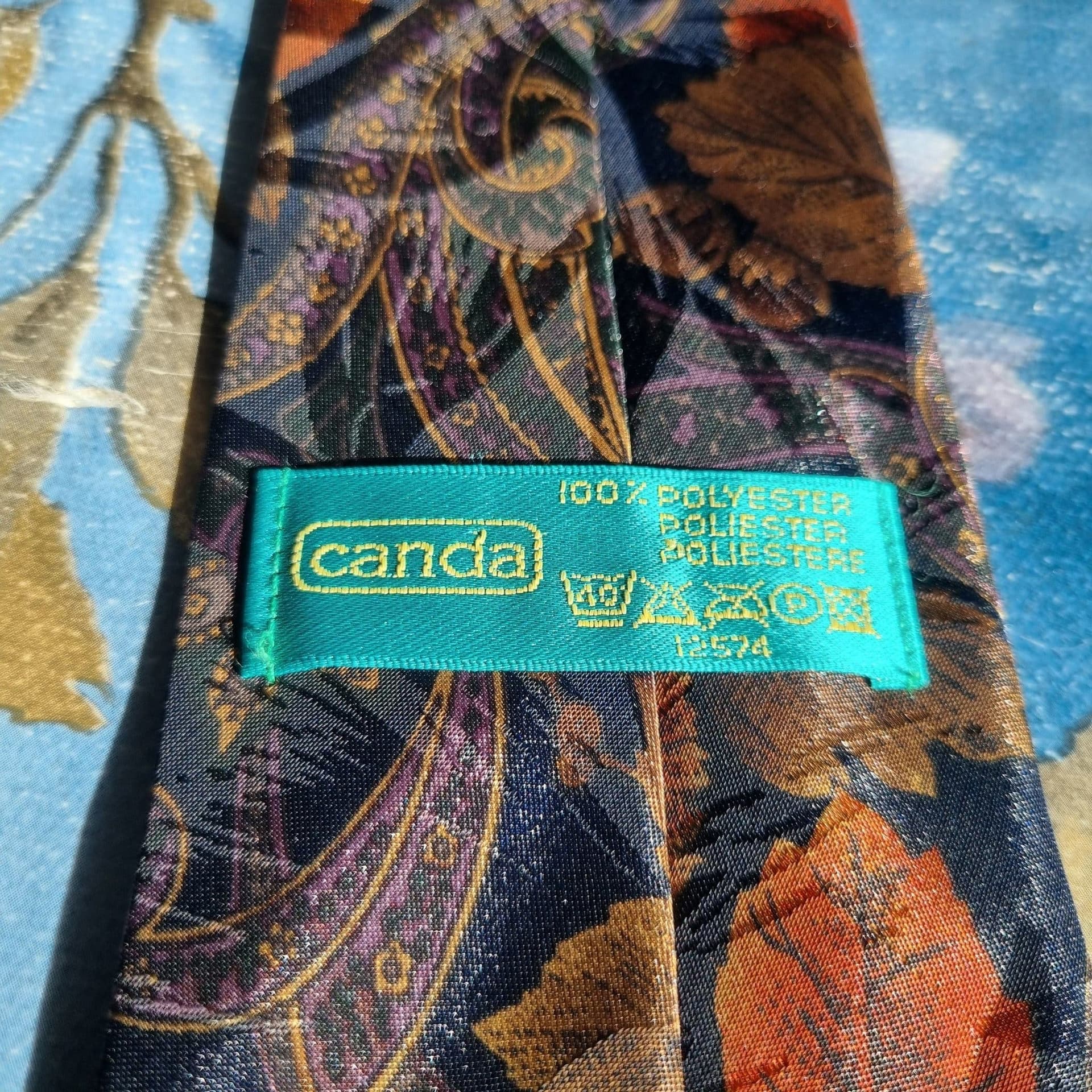 Canda flerfärgad slips ny oanvänd