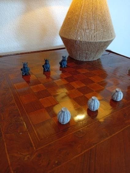 Spelbord med låda