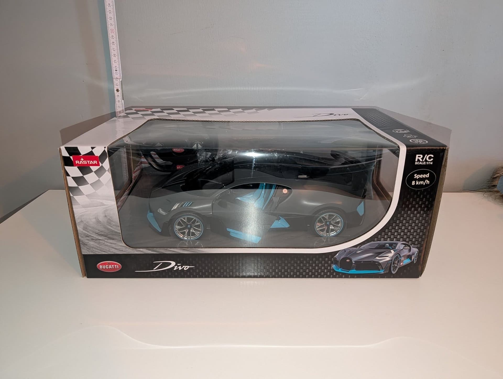 Rastar Bugatti Divo radiostyrd bil 1:14, NY i oöppnad förpackning
