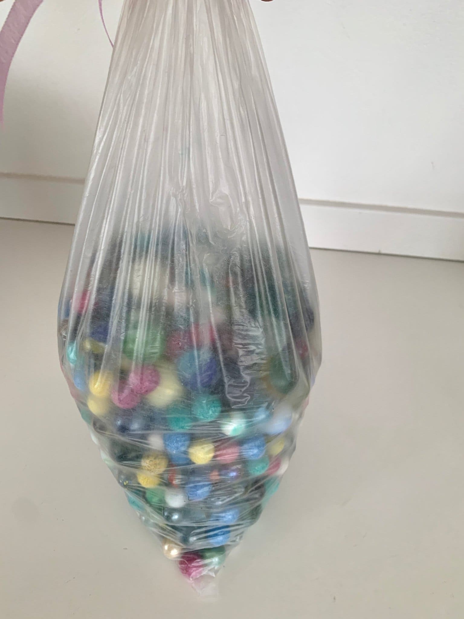 Påse med blandade kulor ca 7 kg leksak spelkulor