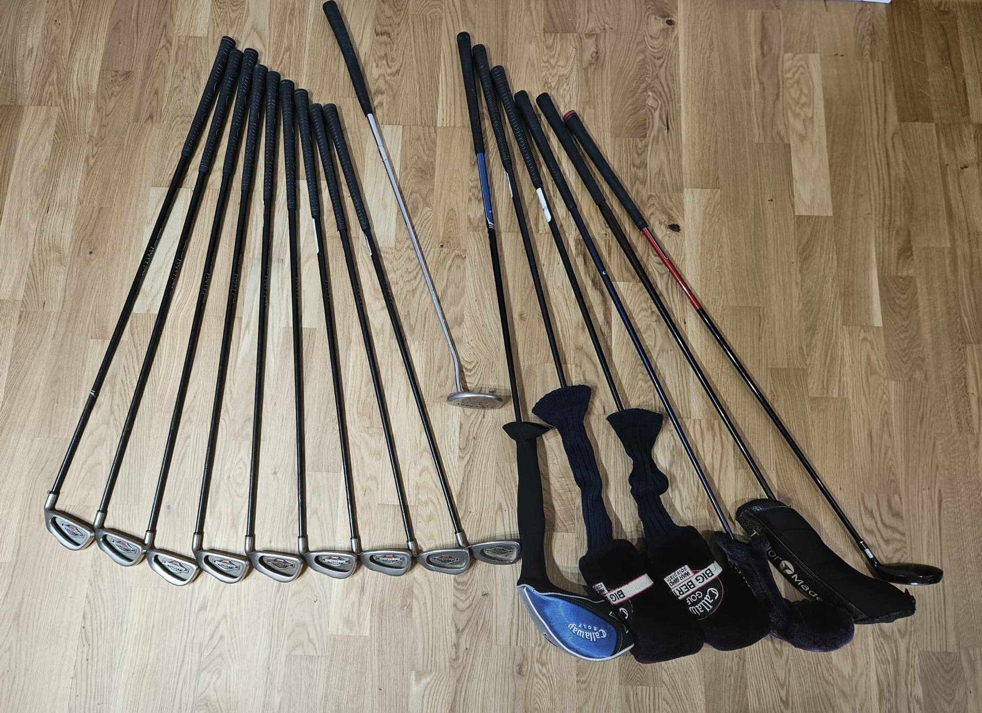 Komplett golfset med vagn, bag och 16 klubbor