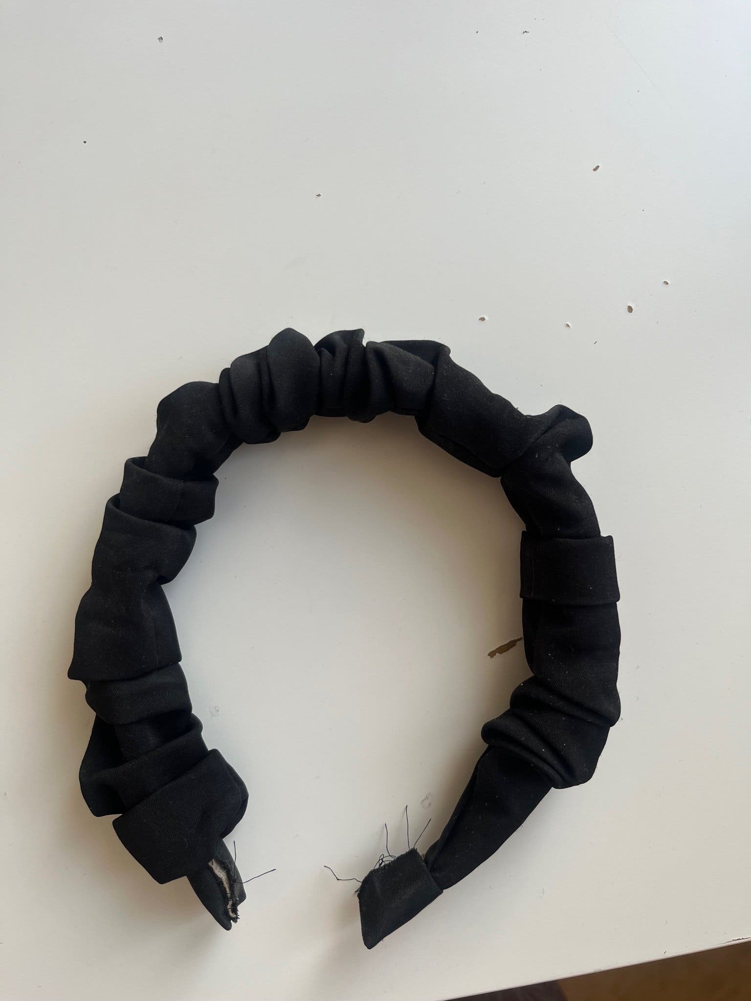 Svart hårband