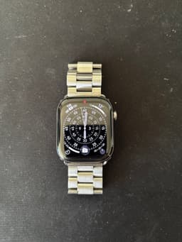 Apple Watch Series 10 Titan 46 mm + Apple & Hermès band
