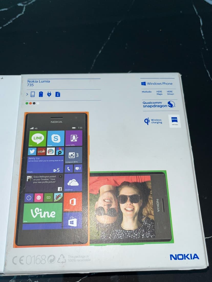 Nokia Lumia 735