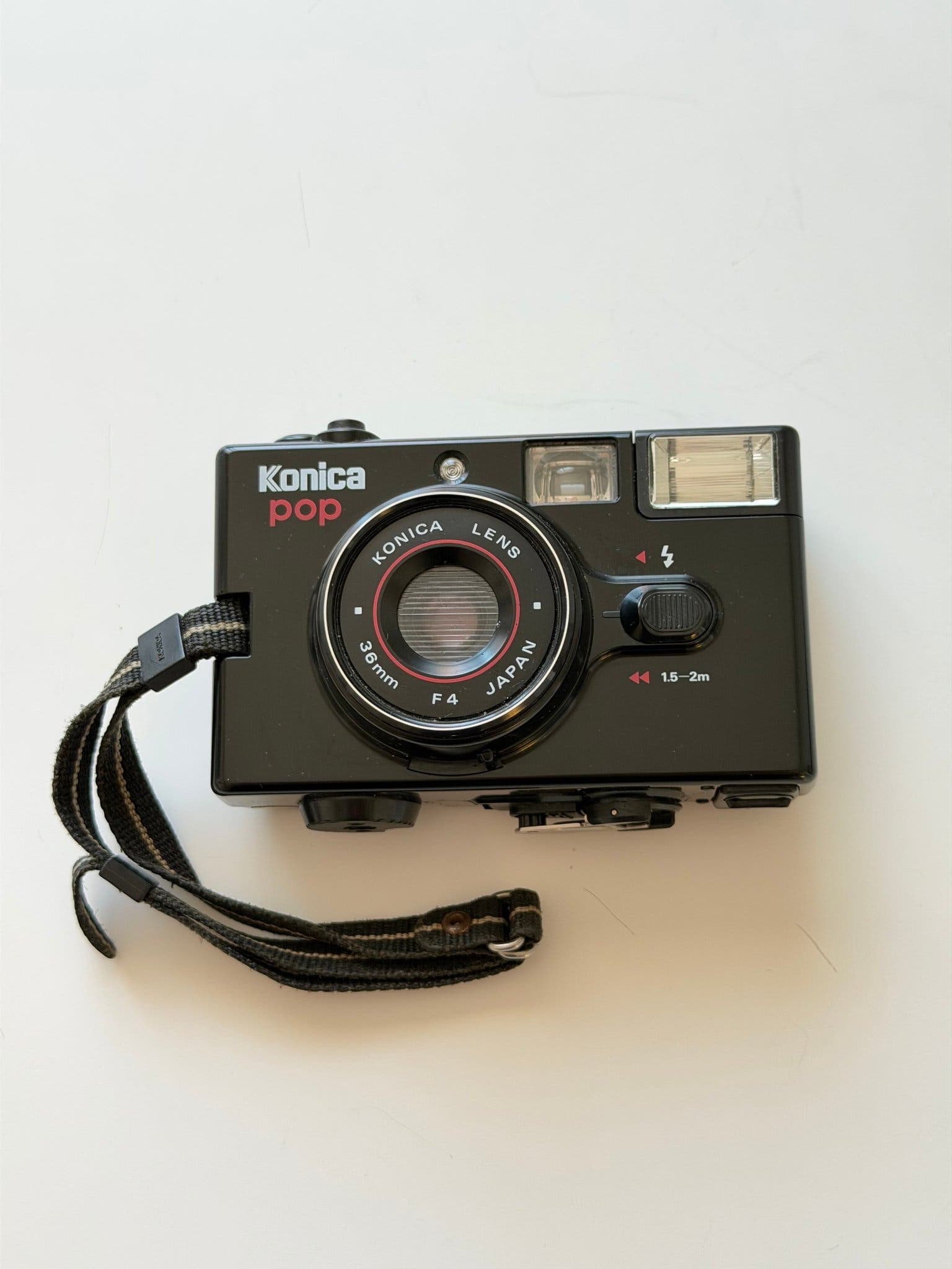 Konica Pop analog kamera