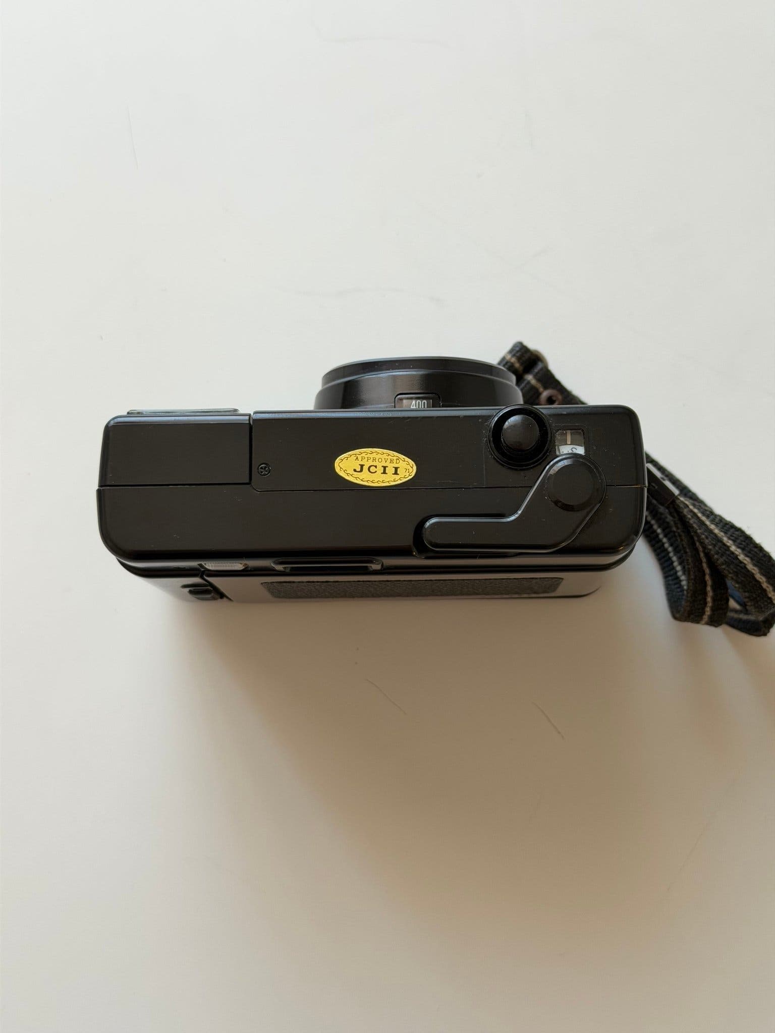Konica Pop analog kamera