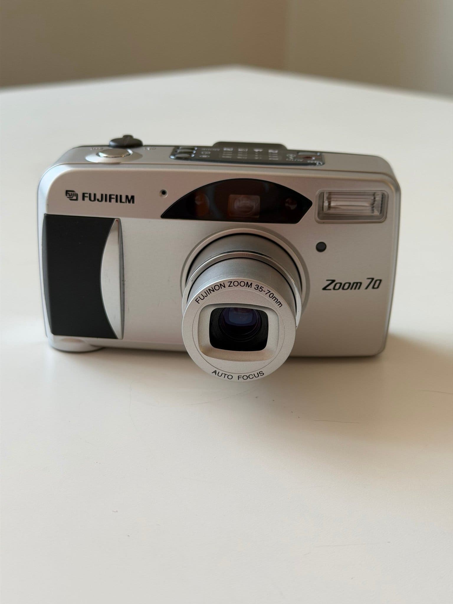 FUJIFILM ZOOM 70 AF Point Shoot 35mm Analog Kamera – Testad Fungerar