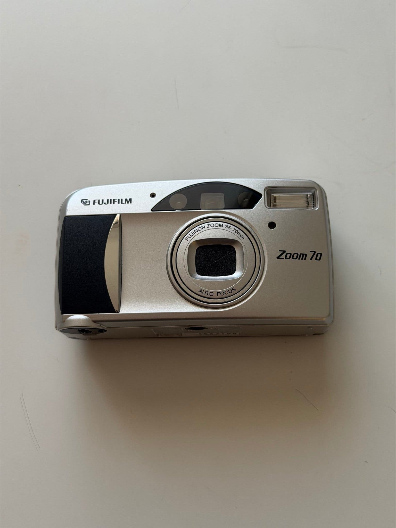 FUJIFILM ZOOM 70 AF Point Shoot 35mm Analog Kamera – Testad Fungerar