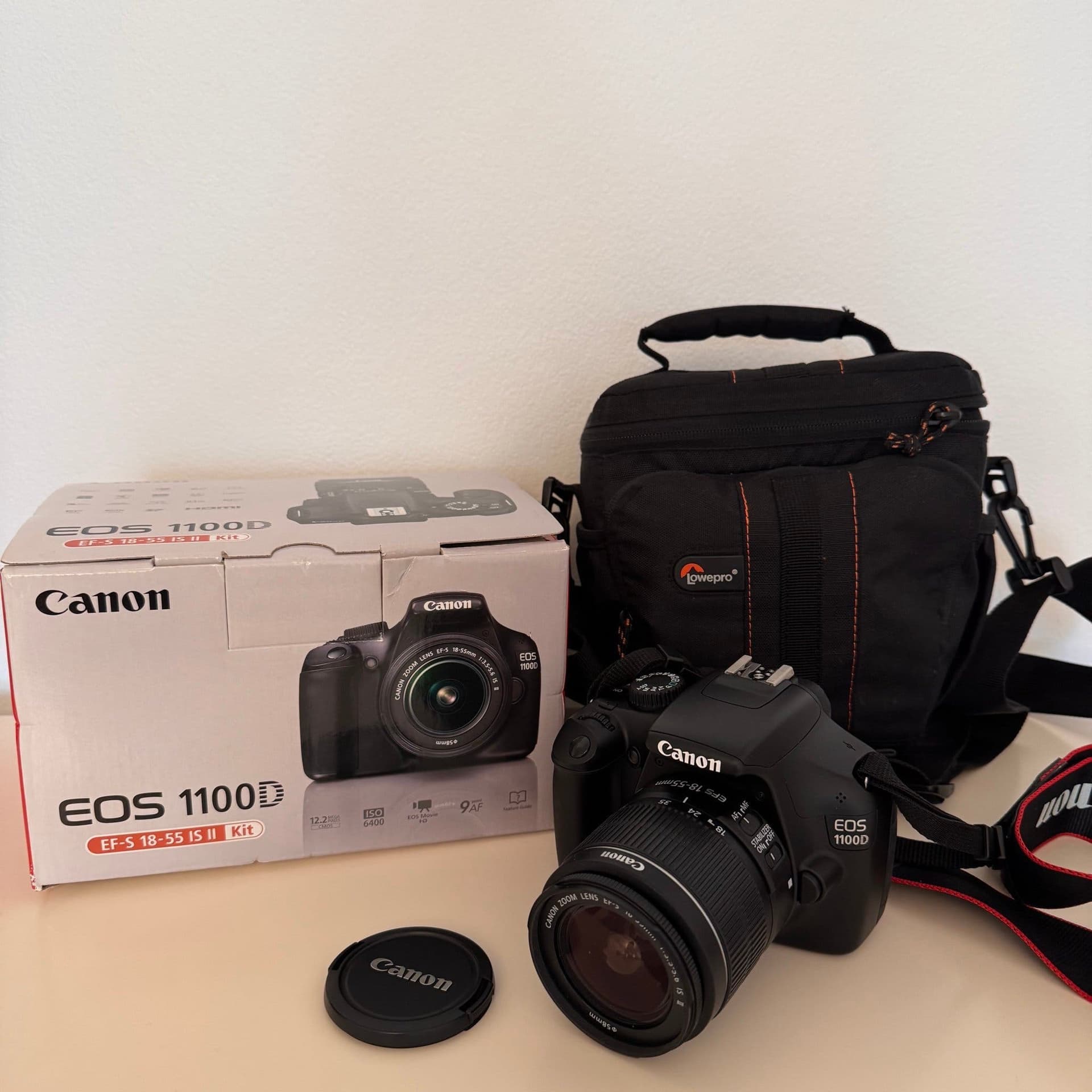 Canon EOS 1100D + EF-S 18-55mm IS II + kameraväska