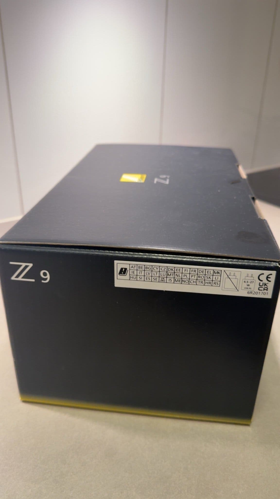 Nikon Z 9 Oöppnad