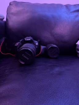 Canon eos 2000D