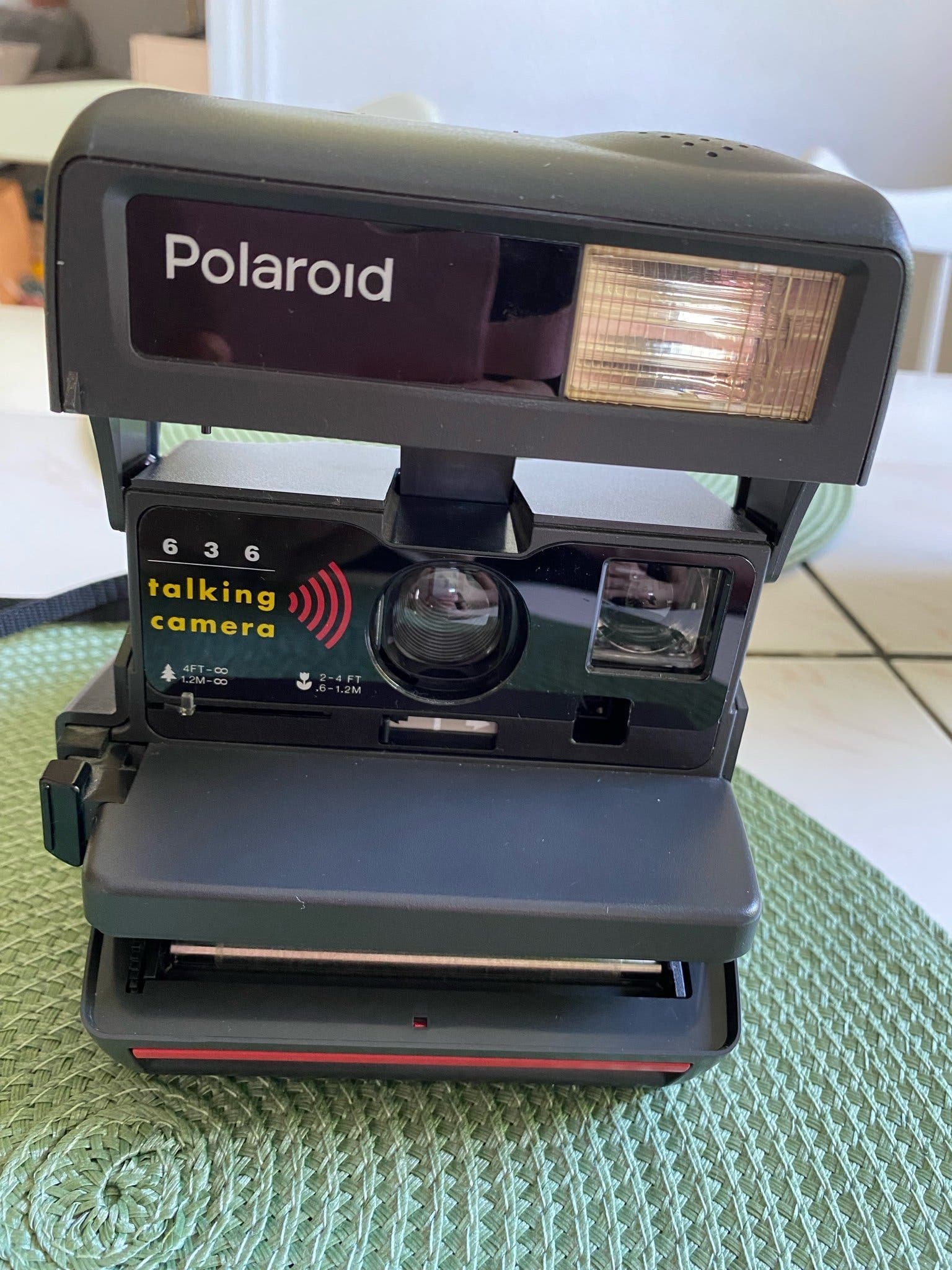 Polaroid 636 Talking Camera
