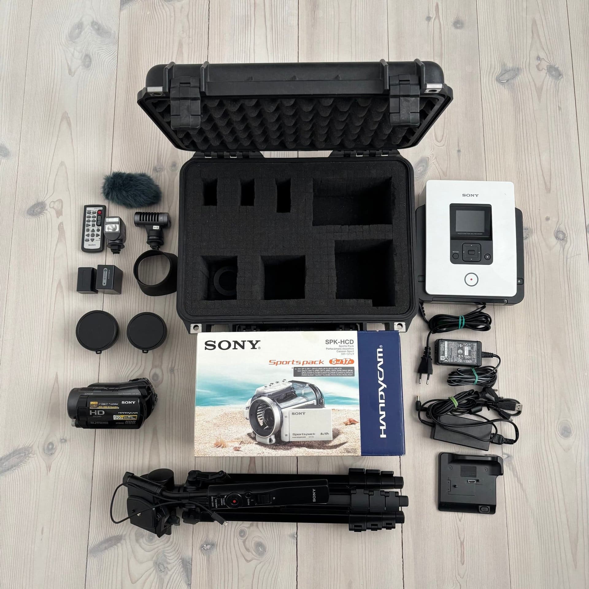 Sony Handycam HDR-SR12 videokamera med tillbehör