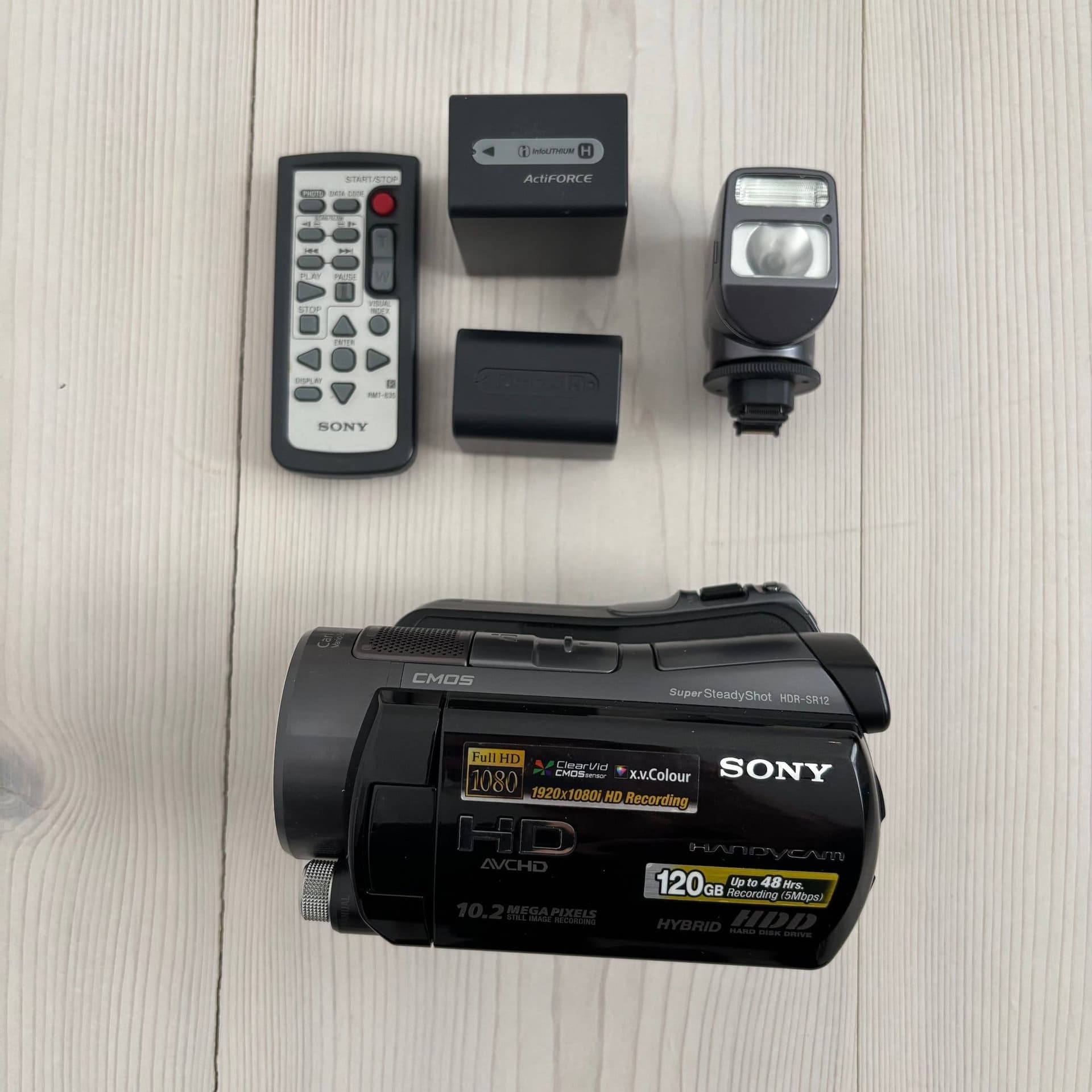 Sony Handycam HDR-SR12 videokamera med tillbehör